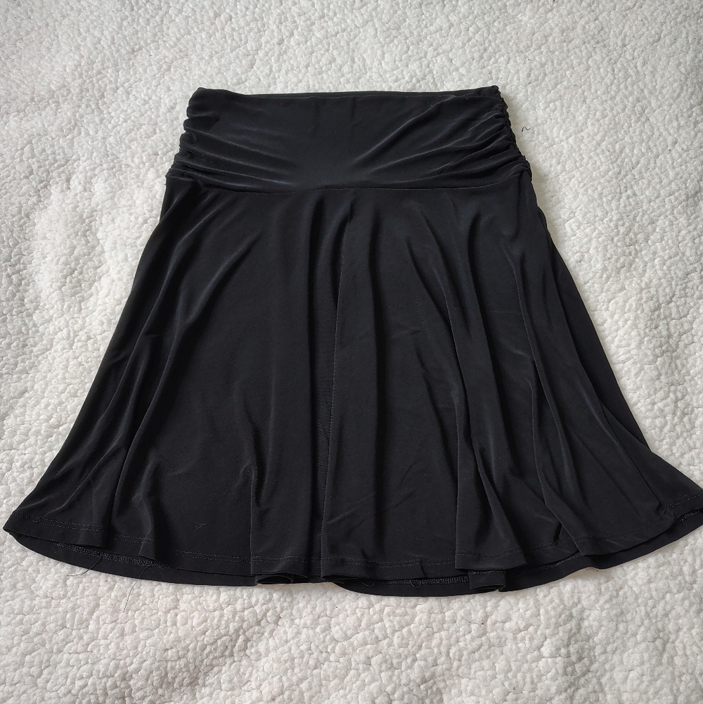 *Like New* Maurices Women's Small Black Flowy Skirt - Picture 2 of 6